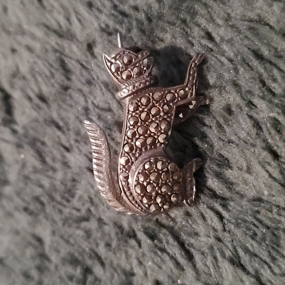 Vintage Sterling silver Marcasite Kitty